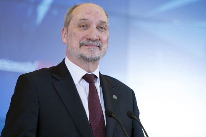 Antoni Macierewicz Antoni Macierewicz