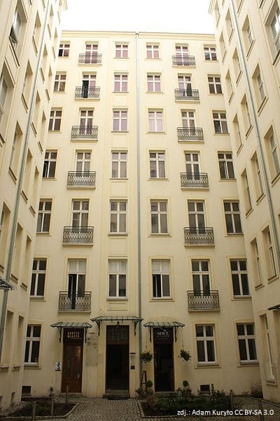 Noakowskiego 16 - dziedziniec wewnętrzny