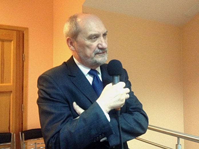 Antoni Macierewicz Antoni Macierewicz